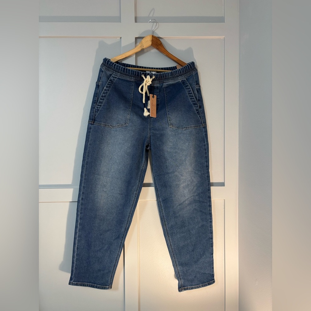NWT Sanctuary High Rise Light Barrel Jeans - Picture 2 of 12